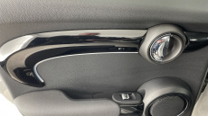 MINI Hatchback 1.5 Cooper Classic Premium 5dr Auto Petrol Hatchback